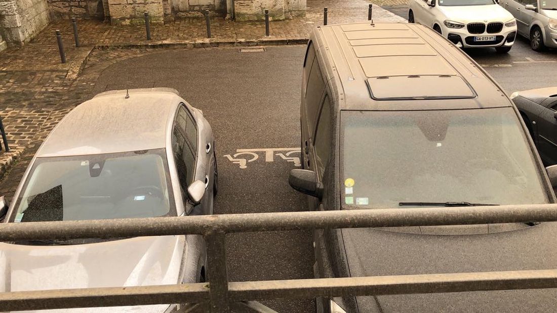 Carrosseries finement ensablées à Blois